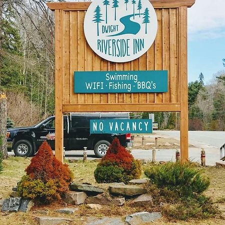 Dwight Riverside Inn Exterior photo